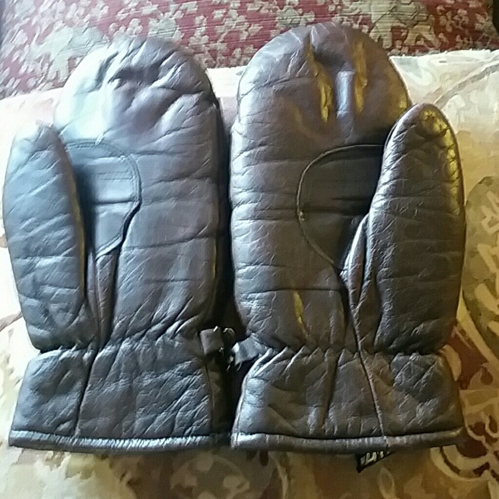 Aries women's leather snow gloves